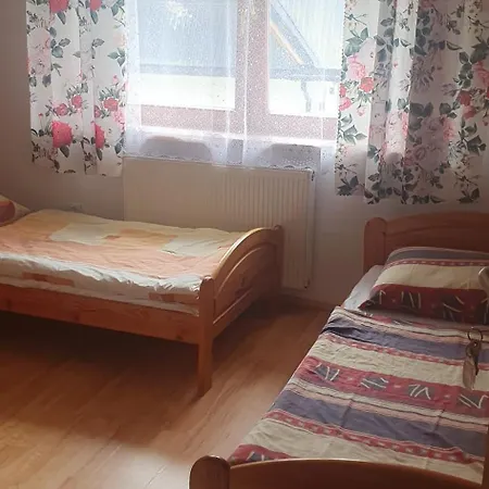 Проживання в сім'ї Wynajem Pokoi Goscinnych Bozenka