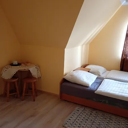 Wynajem Pokoi Goscinnych Bozenka Homestay *