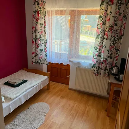 Wynajem Pokoi Goscinnych Bozenka *